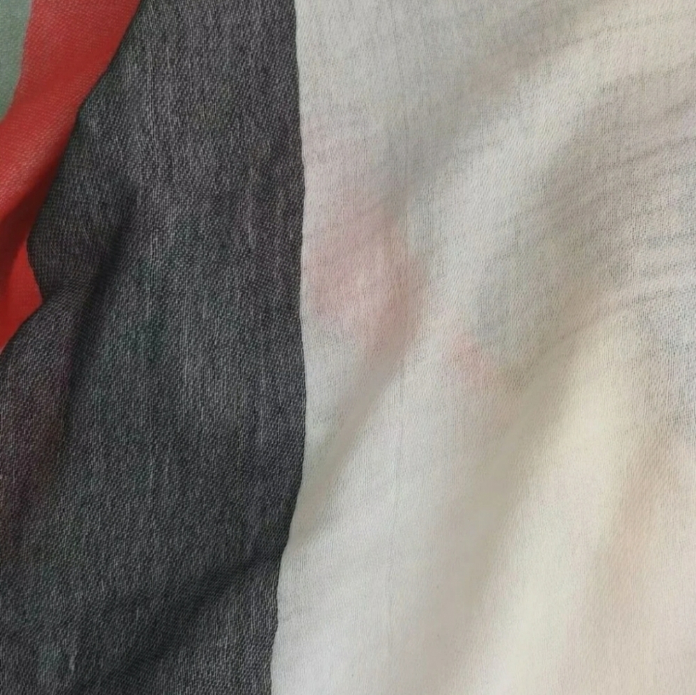 Scarf - Picture 3 of 11